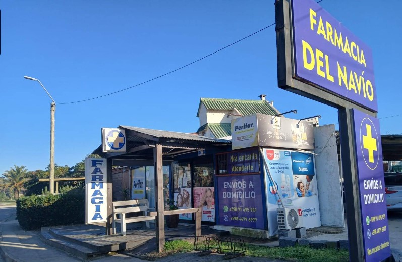 Fachada de la Farmacia del Navío